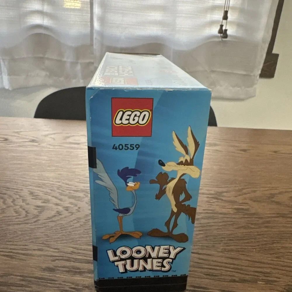 LEGO MINIFIGURES: Road Runner & Wile E. Coyote (40559) New Sealed